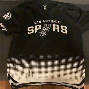 San Antonio Spurs black&white jersey